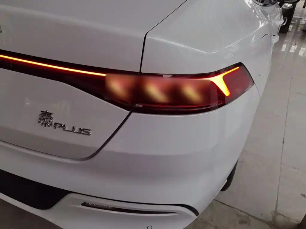 BYD Qin PLUS — фото 8