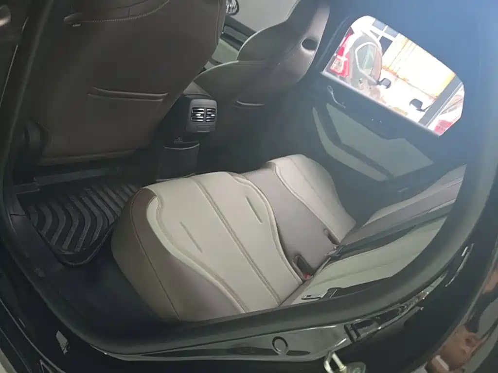 BYD Qin PLUS — фото 17