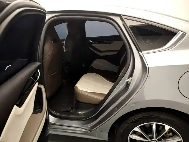 BYD Qin PLUS — фото 13