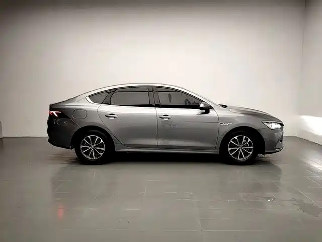 BYD Qin PLUS — фото 8