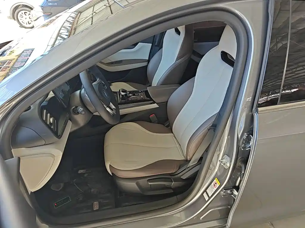 BYD Qin PLUS — фото 15
