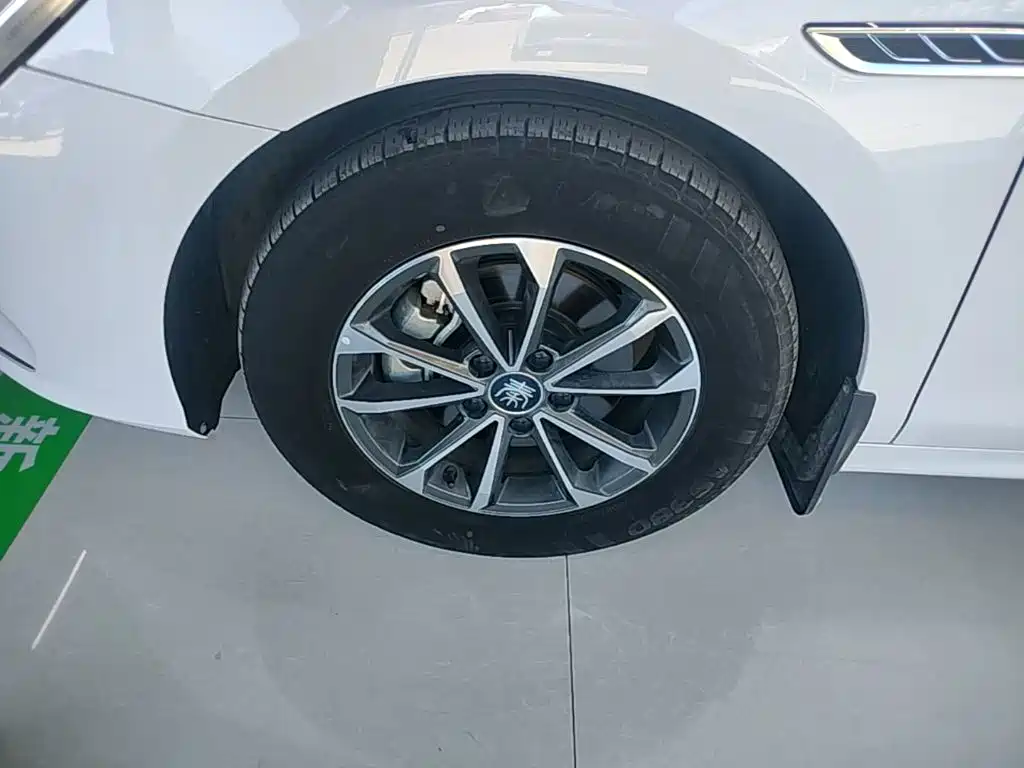 BYD Qin PLUS — фото 23