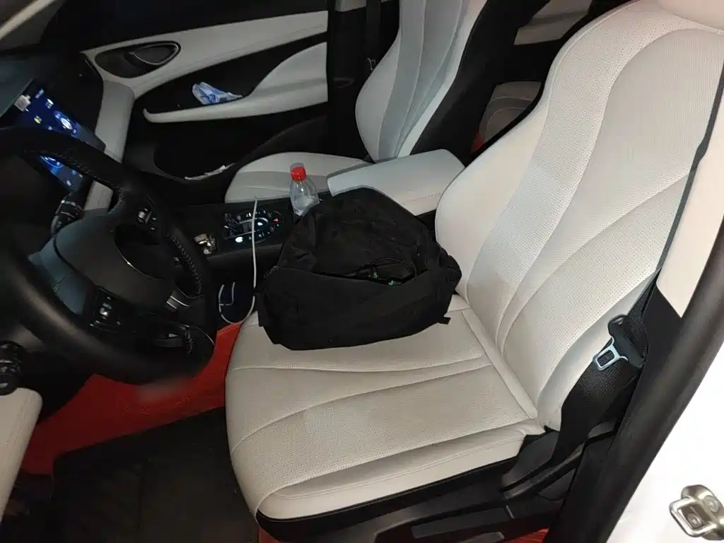 BYD Seal 05 DM-i — фото 11