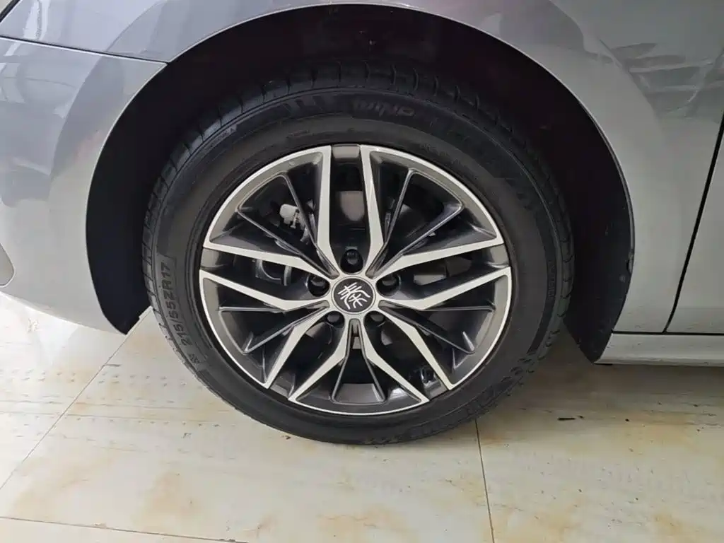 BYD Qin PLUS — фото 23