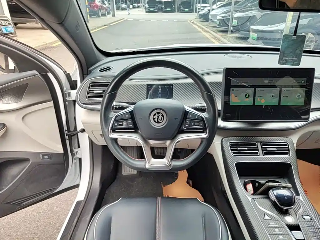BYD Qin PLUS — фото 11