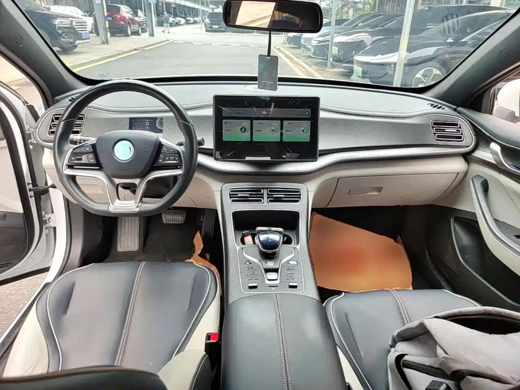 BYD Qin PLUS — фото 10