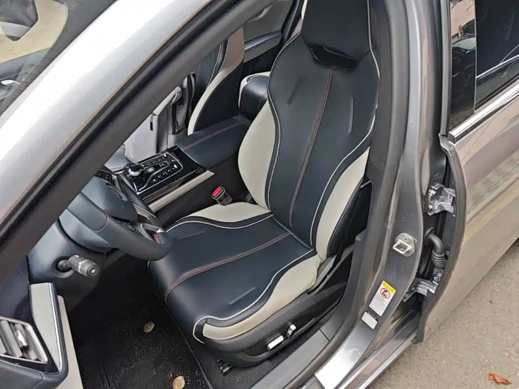 BYD Qin PLUS — фото 15