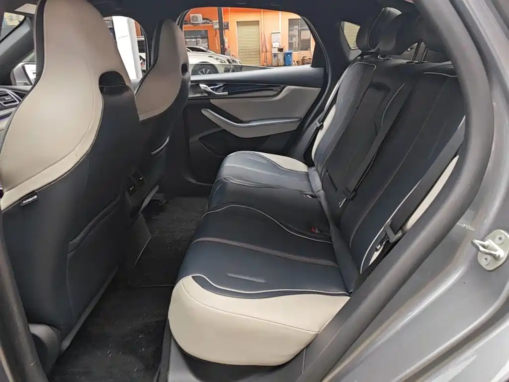 BYD Qin PLUS — фото 17