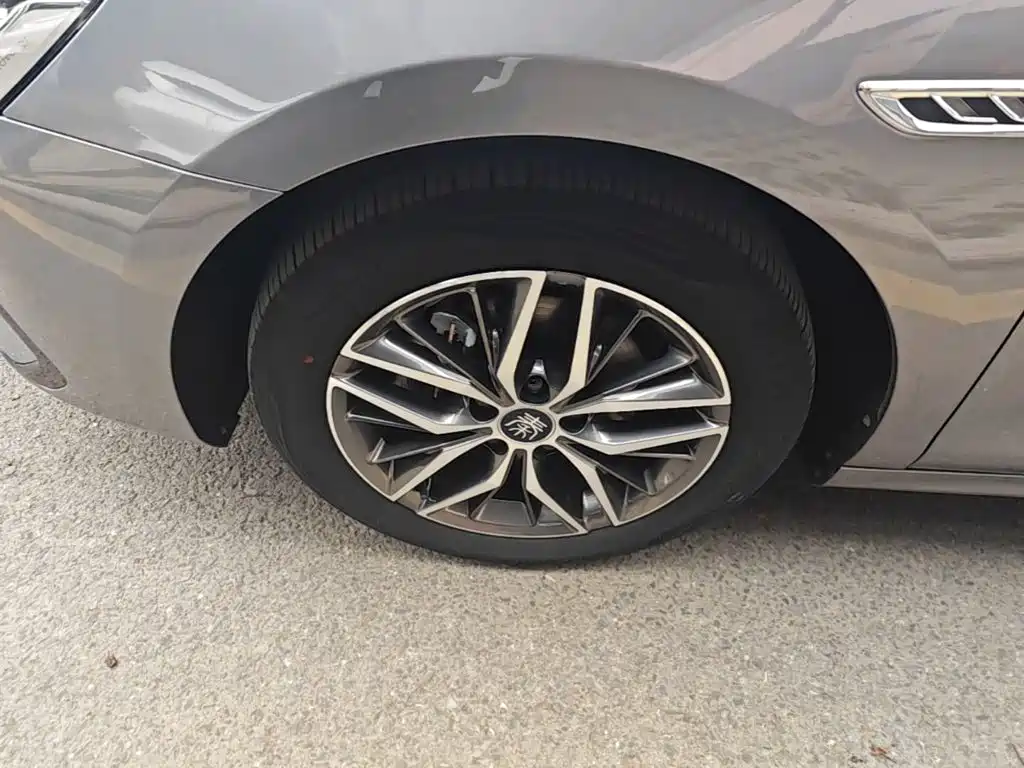 BYD Qin PLUS — фото 23