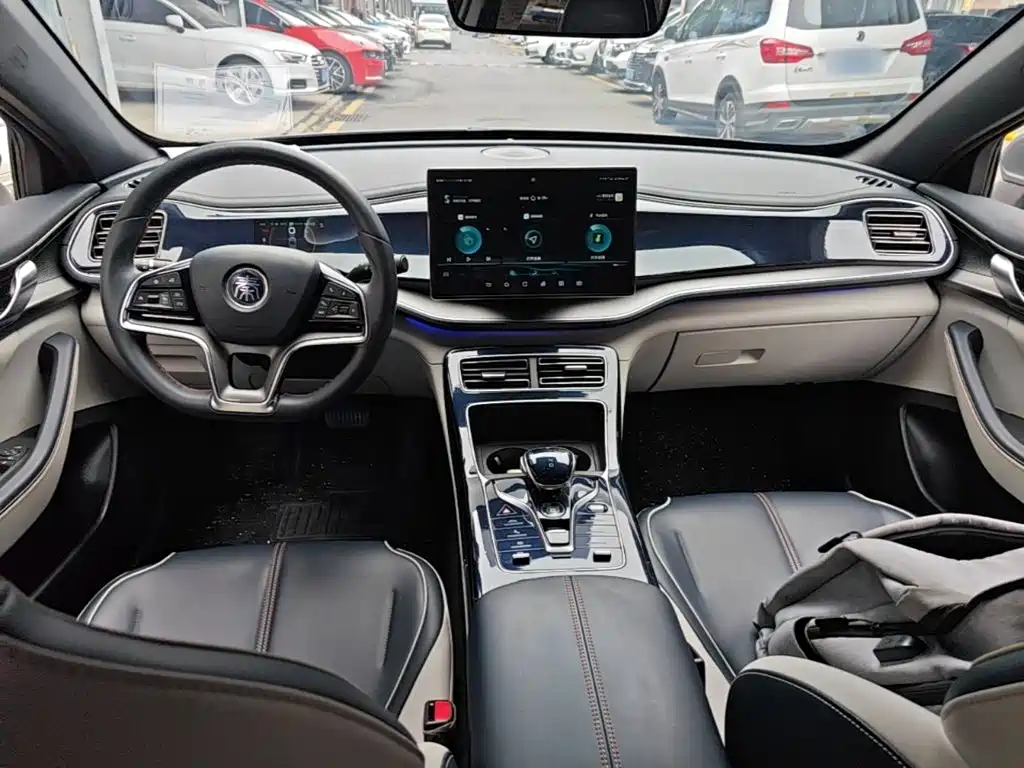 BYD Qin PLUS — фото 10