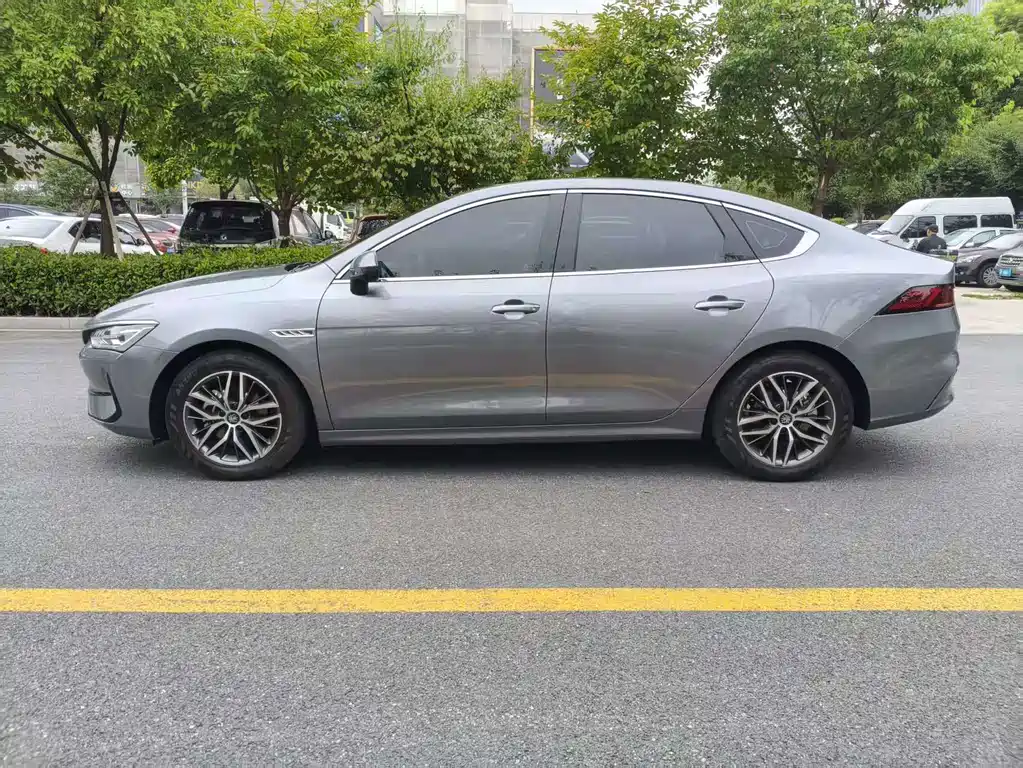 BYD Qin PLUS — фото 7