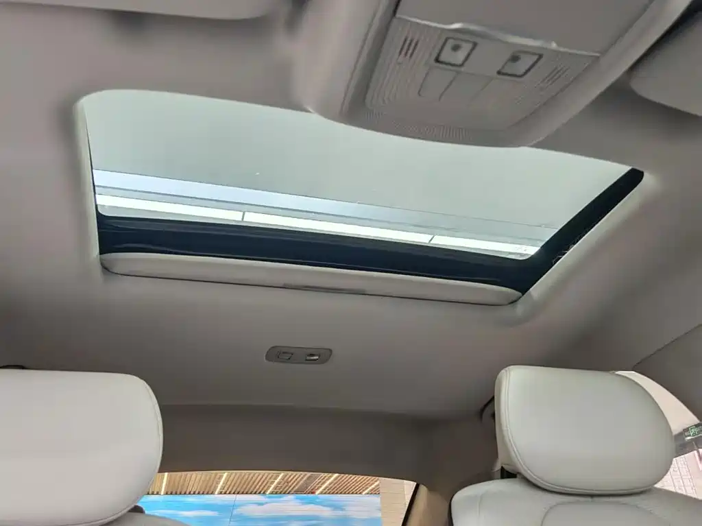 BYD Seal 05 DM-i — фото 17