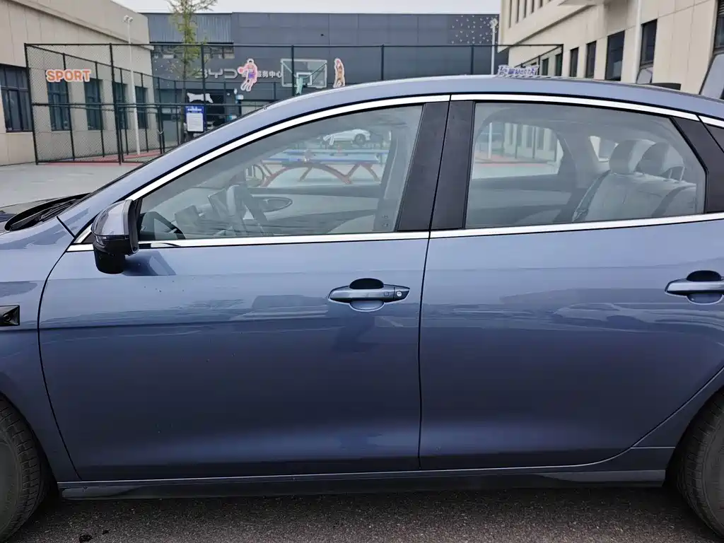 BYD Seal 05 DM-i — фото 18