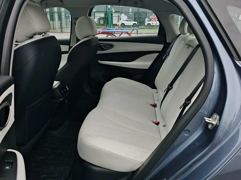 BYD Seal 05 DM-i — фото 4