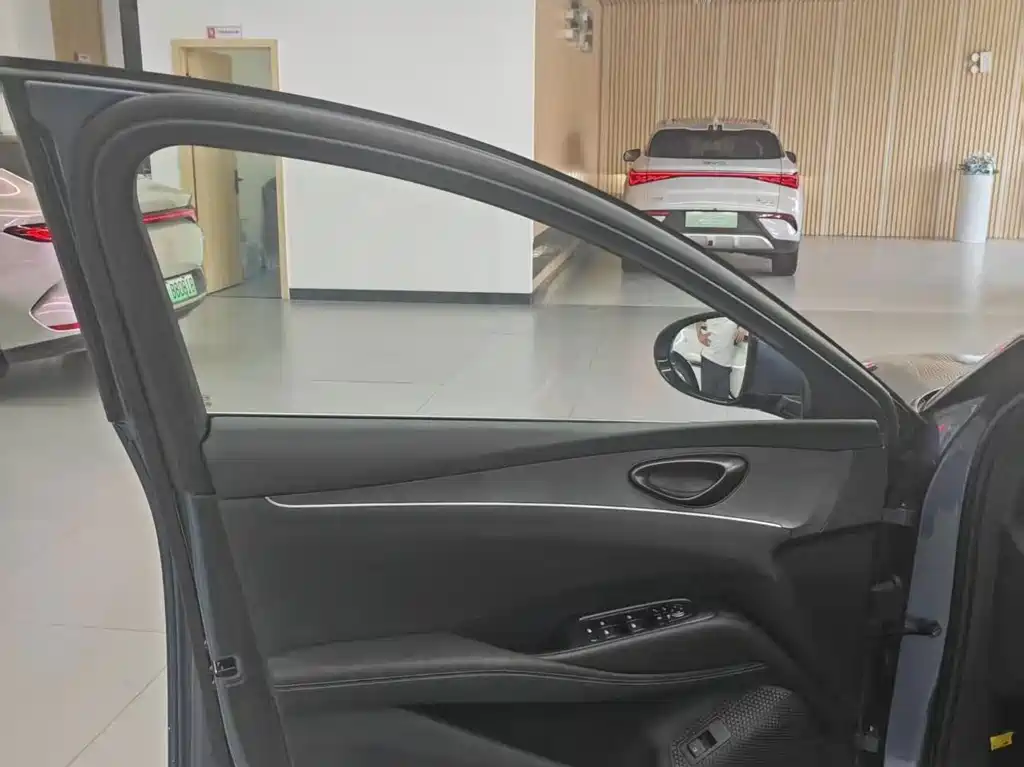 BYD Seal 06 — фото 10