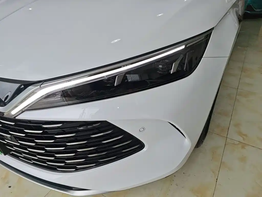 BYD Qin L — фото 24