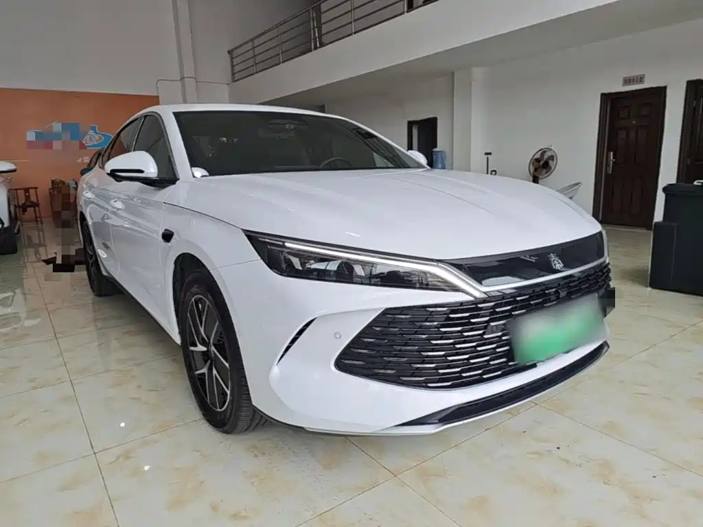 BYD Qin L — фото 4