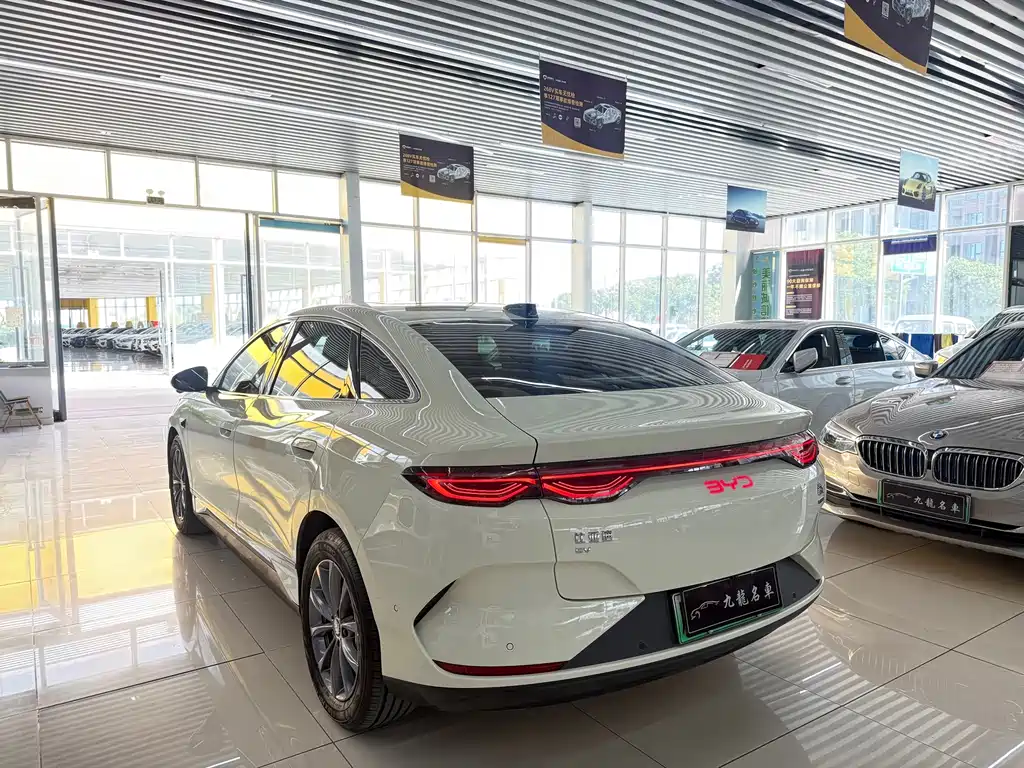 BYD Qin L — фото 6