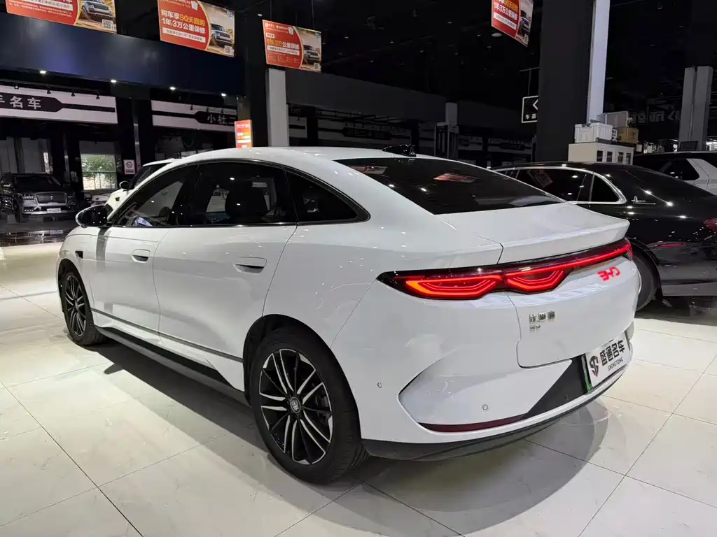 BYD Qin L — фото 3