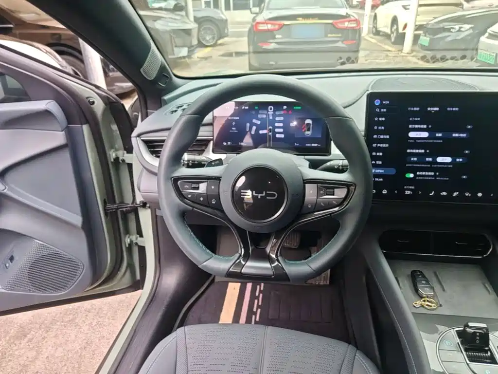 BYD Seal 06GT — фото 11