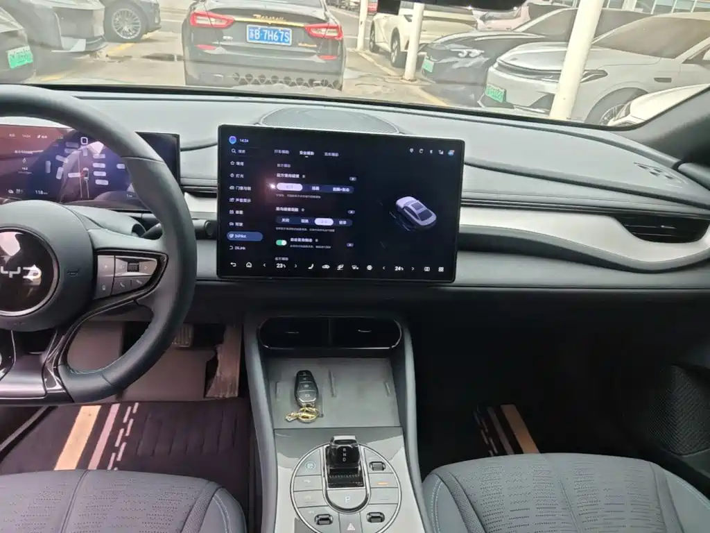 BYD Seal 06GT — фото 13