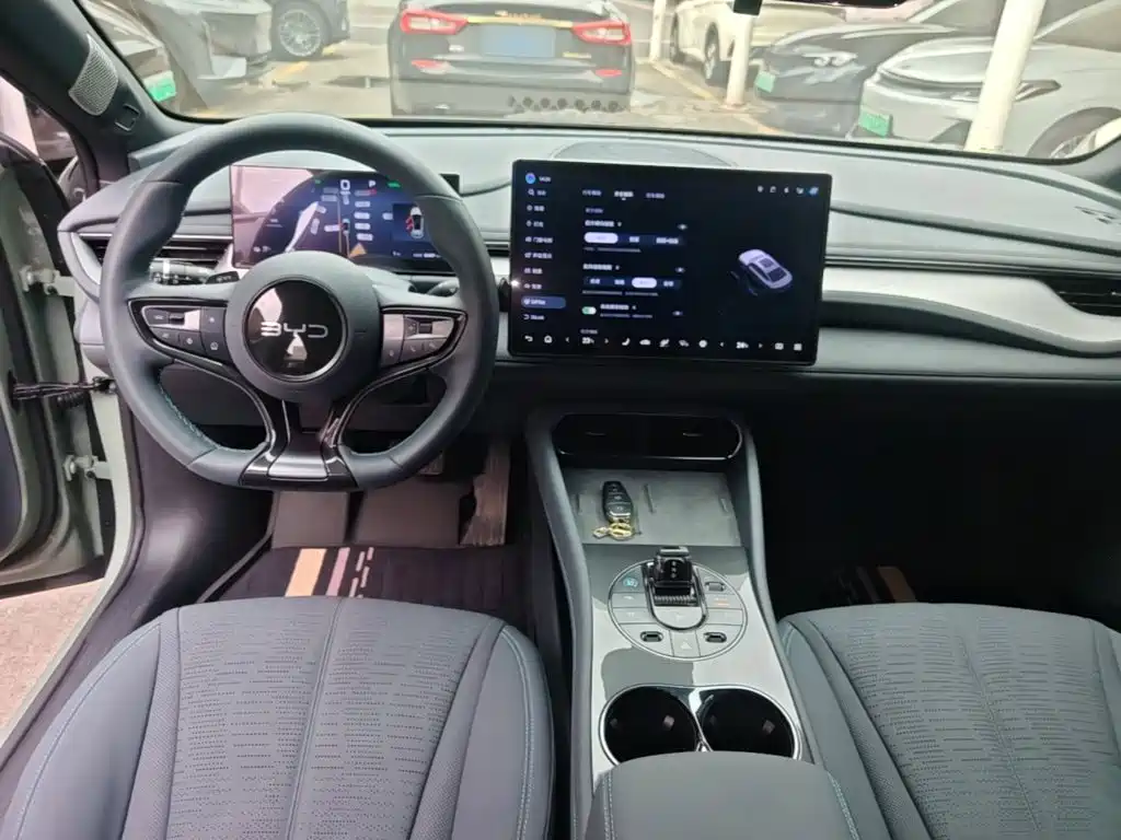 BYD Seal 06GT — фото 10
