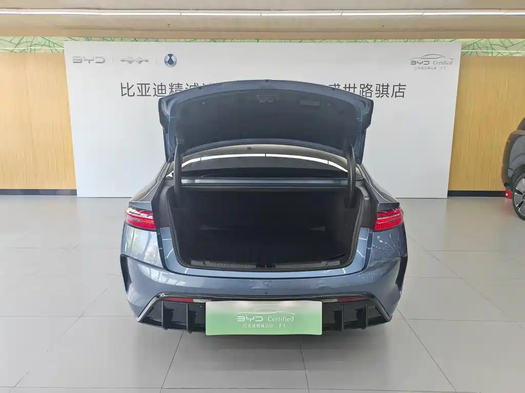 BYD Seal — фото 7