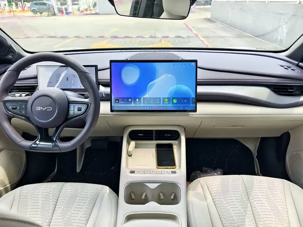 BYD Seal 06GT — фото 11