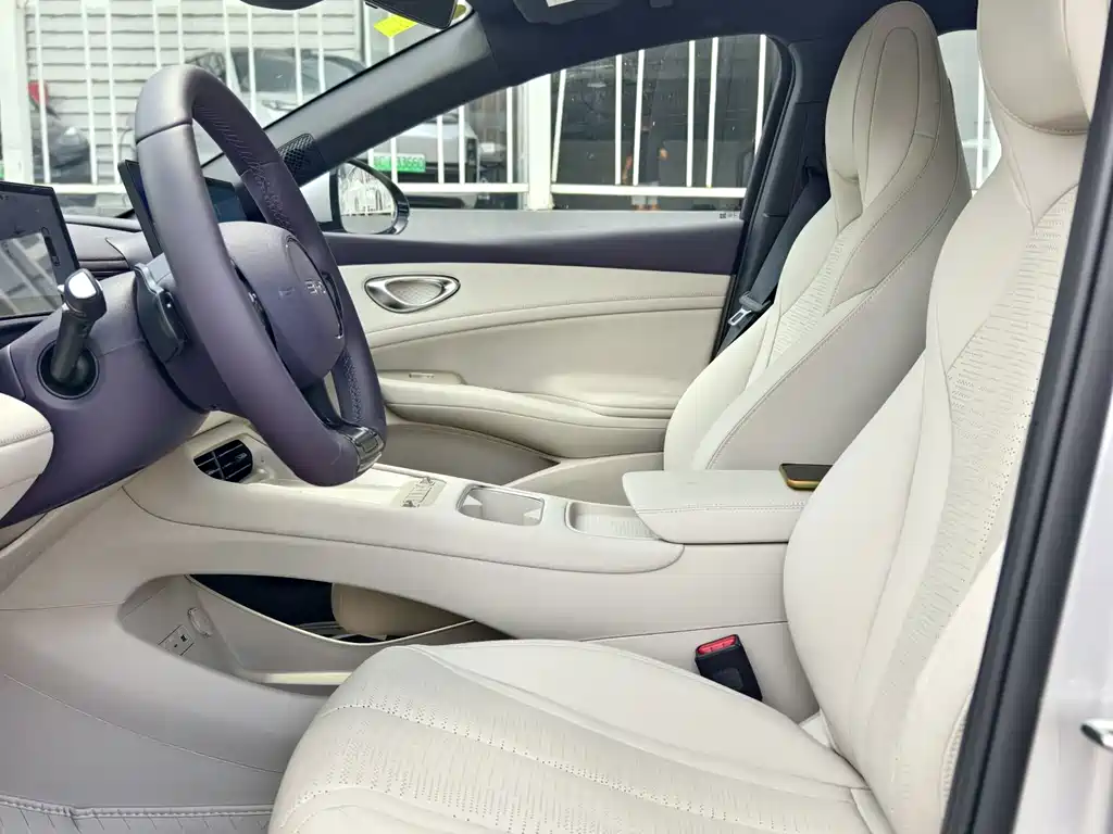 BYD Seal 06GT — фото 13
