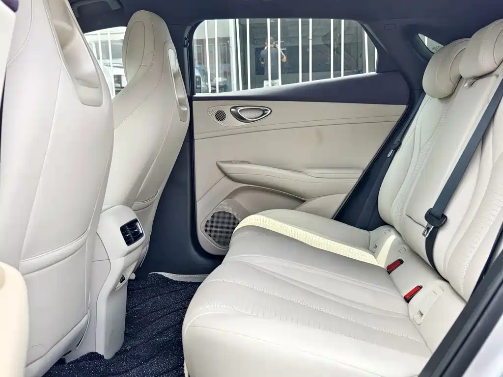 BYD Seal 06GT — фото 6