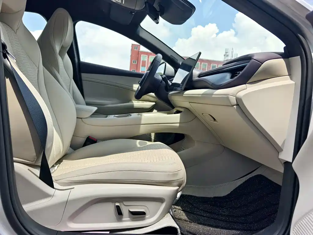 BYD Seal 06GT — фото 8