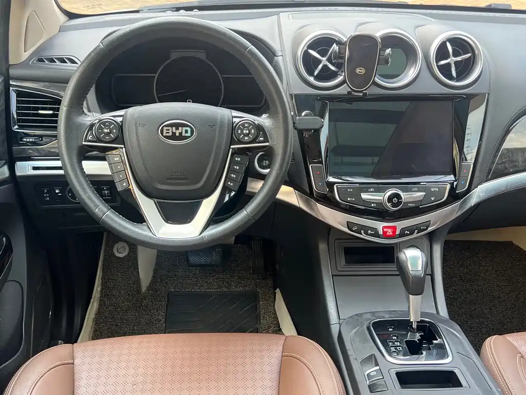 BYD S7 — фото 13