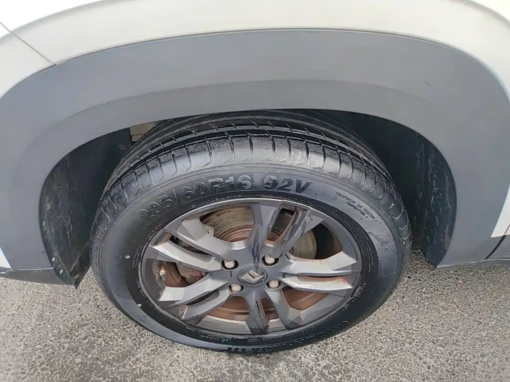 Baojun RS-3 — фото 23