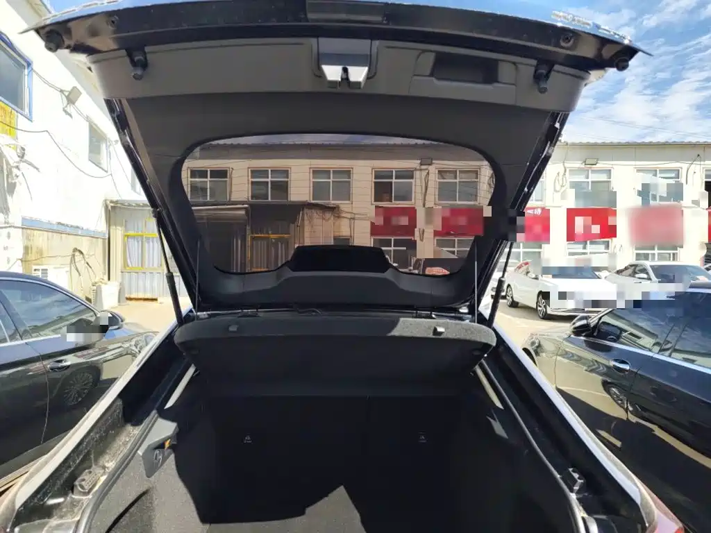 Bestune B70 — фото 13