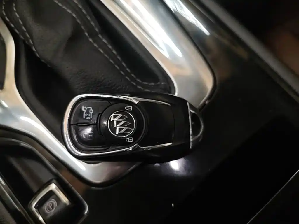 Buick Regal — фото 11