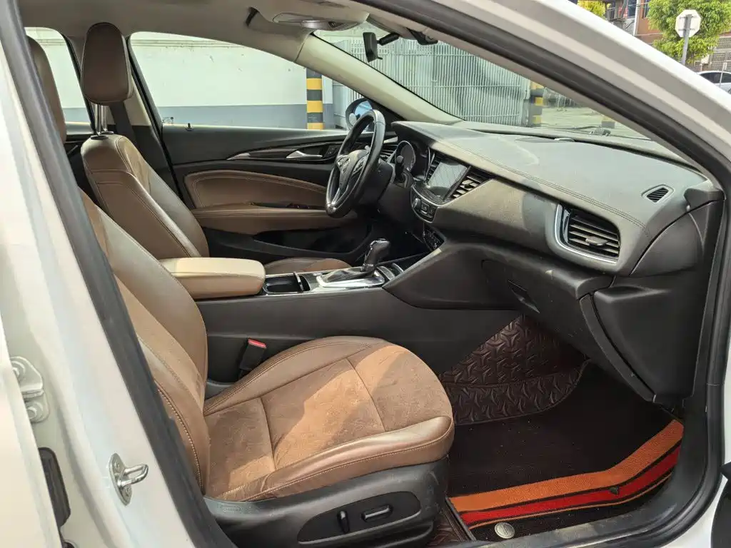 Buick Regal — фото 14