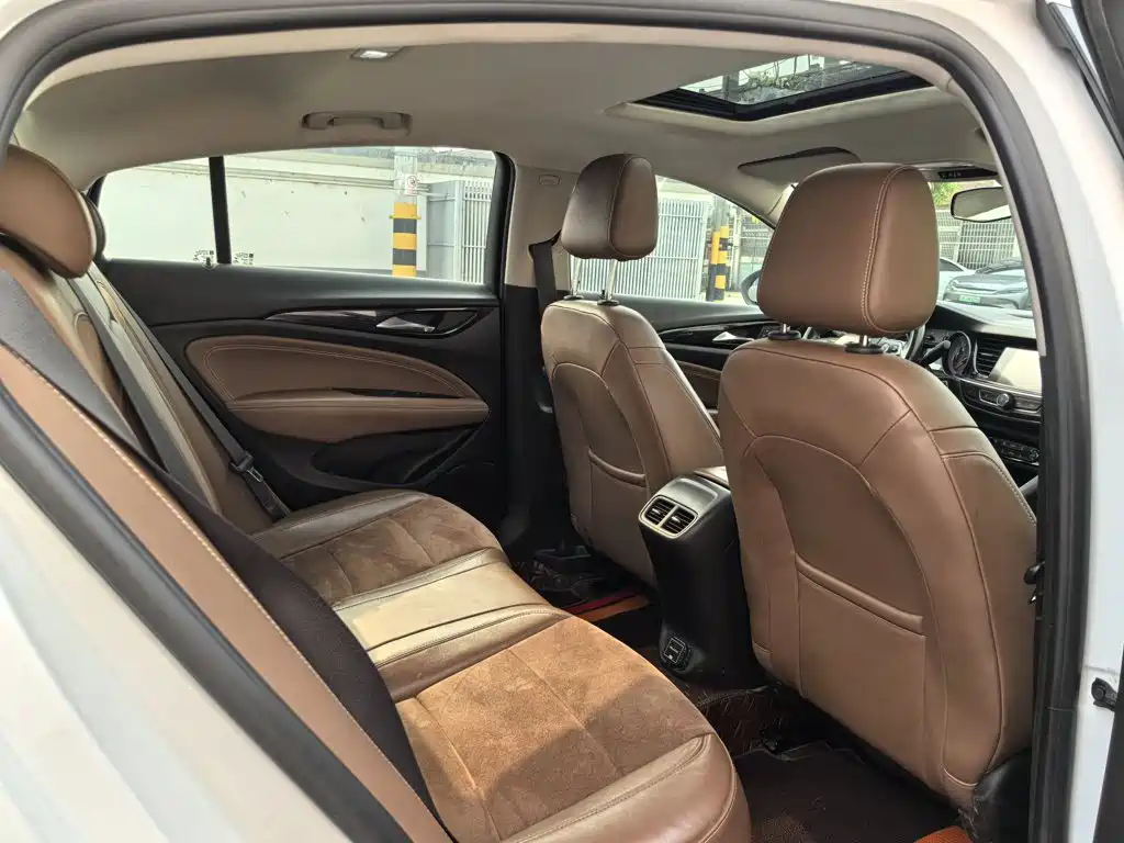 Buick Regal — фото 15