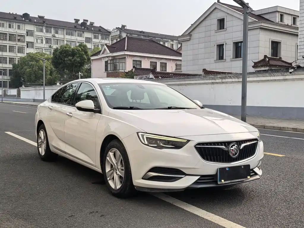 Buick Regal — фото 25