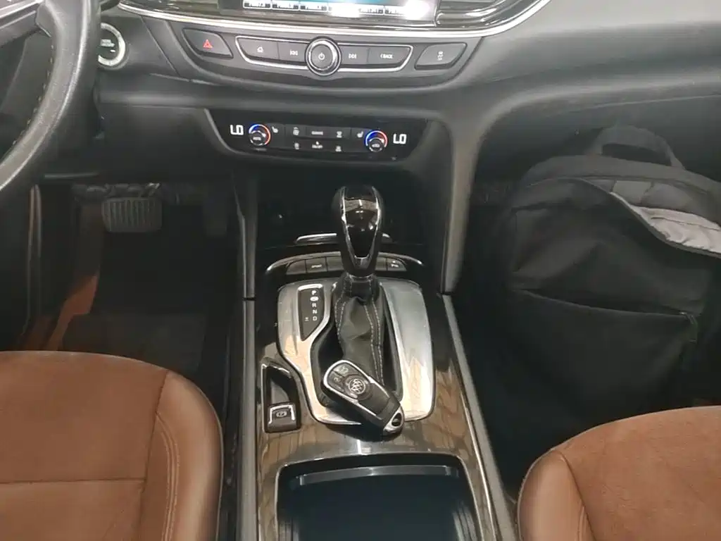 Buick Regal — фото 6