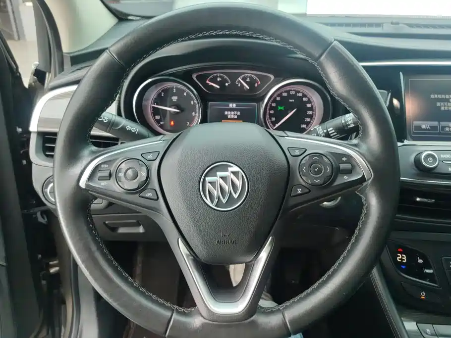 Buick Envision Plus — фото 15
