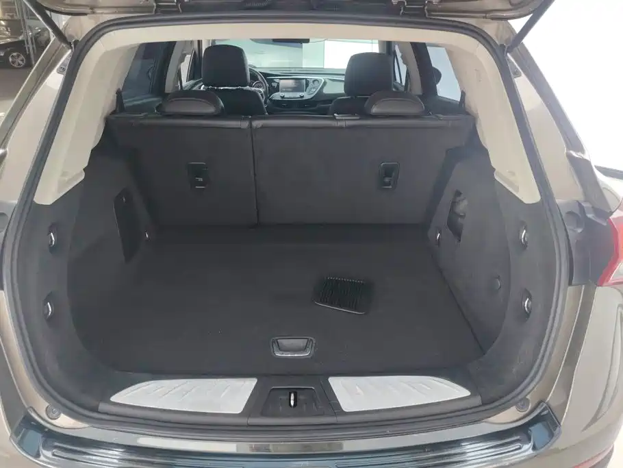 Buick Envision Plus — фото 4
