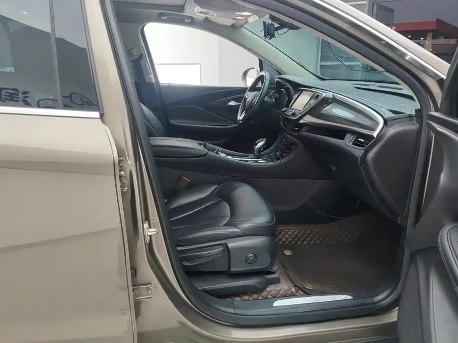 Buick Envision Plus — фото 8