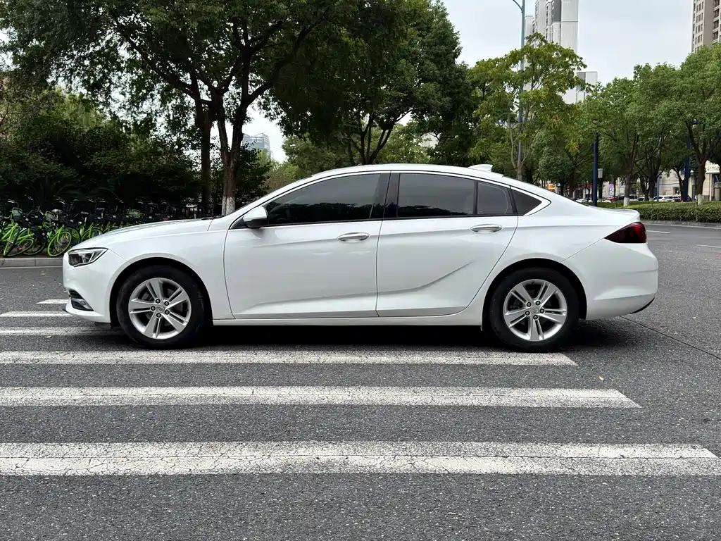 Buick Regal — фото 4