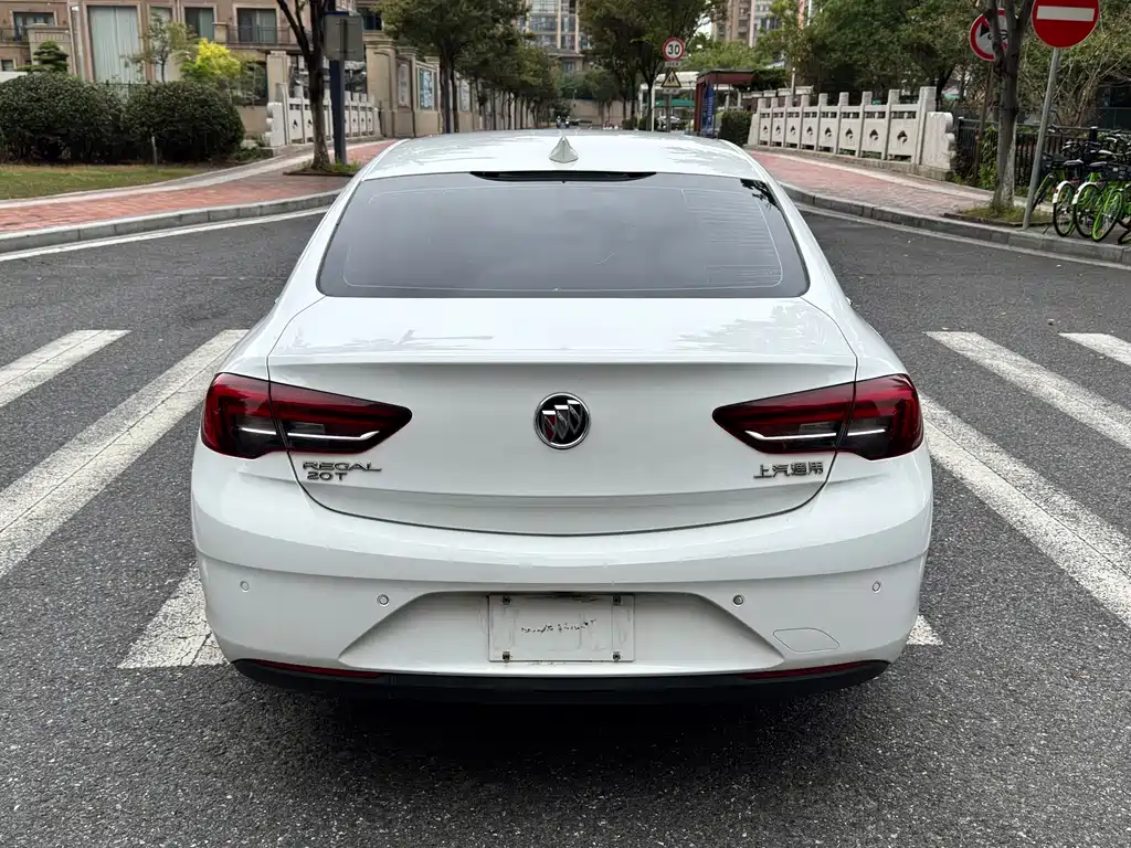 Buick Regal — фото 5