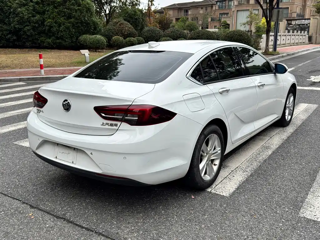 Buick Regal — фото 7