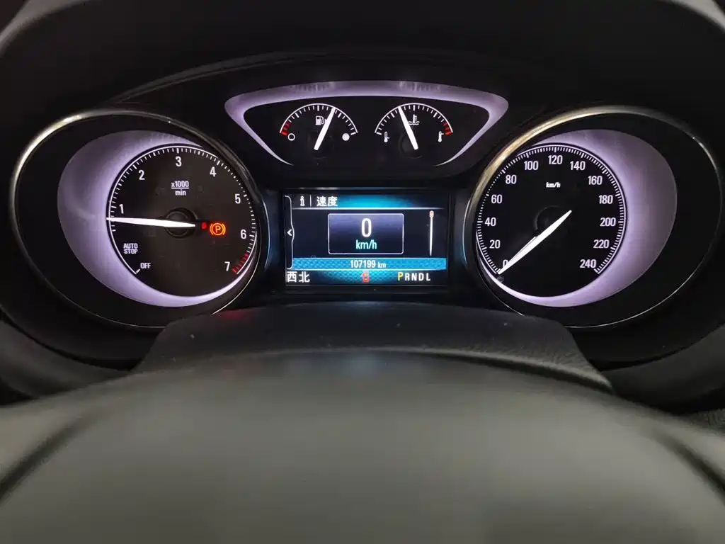 Buick Envision Plus — фото 13