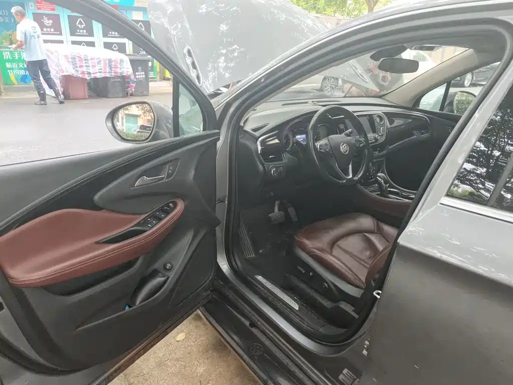 Buick Envision Plus — фото 17
