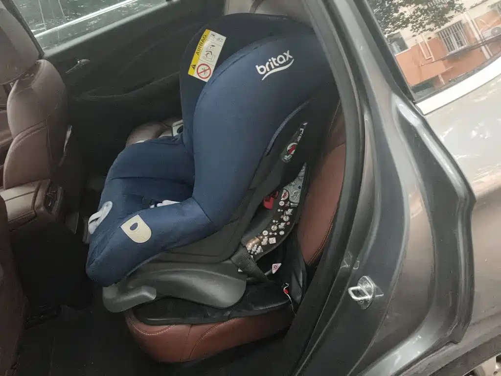 Buick Envision Plus — фото 18