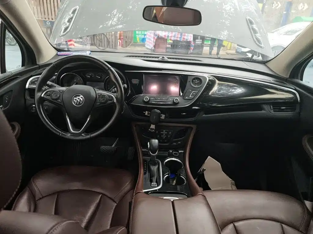 Buick Envision Plus — фото 10