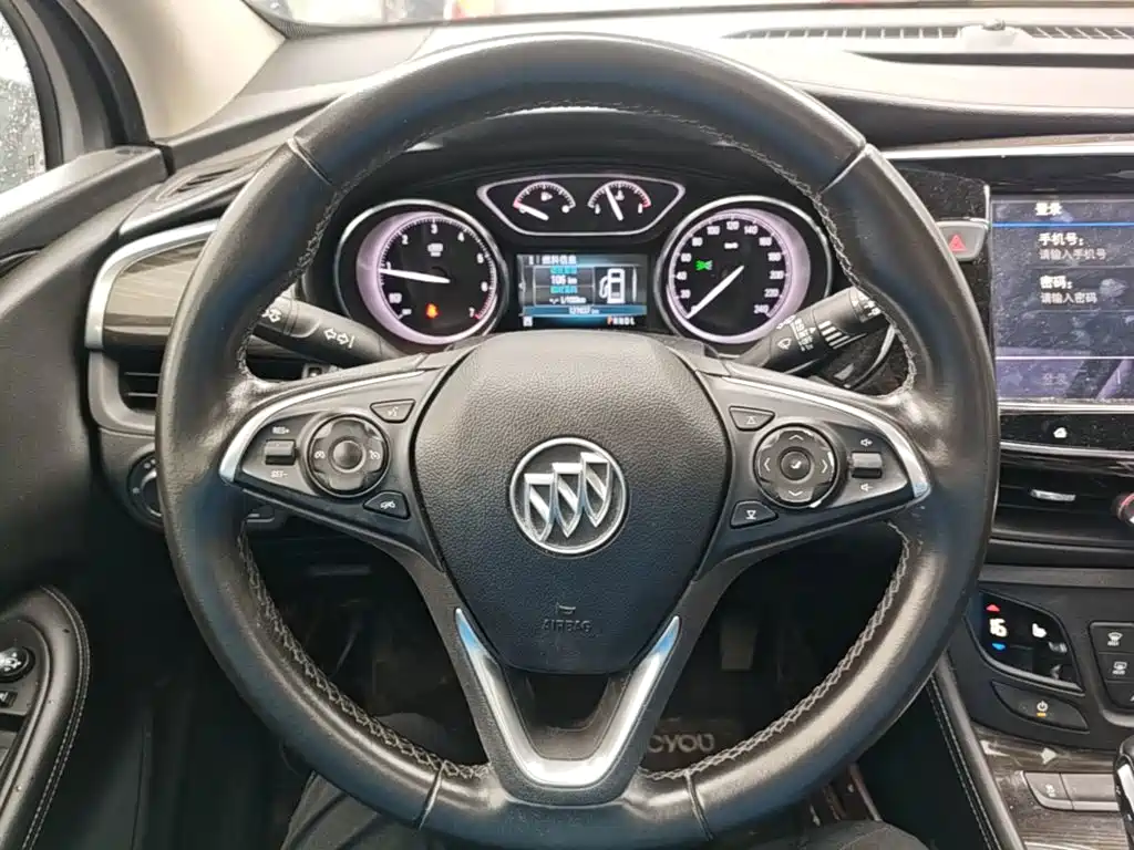 Buick Envision Plus — фото 11